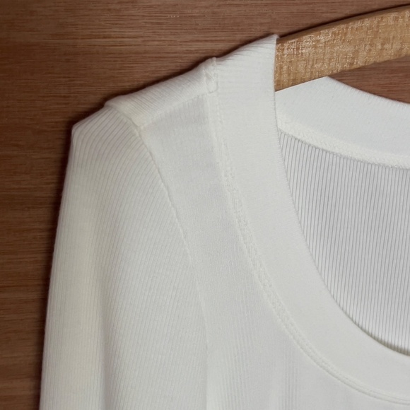 NWT L'AGENCE JOANNA off white ribbed long sleeve tee size M boat neck modal USA - Picture 2 of 6